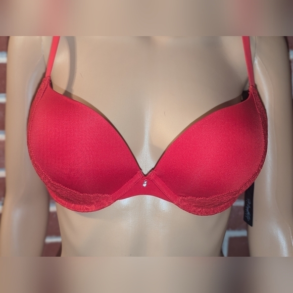 New without tags. Red Convertible Montelle Bra. 34C. - Picture 5 of 15